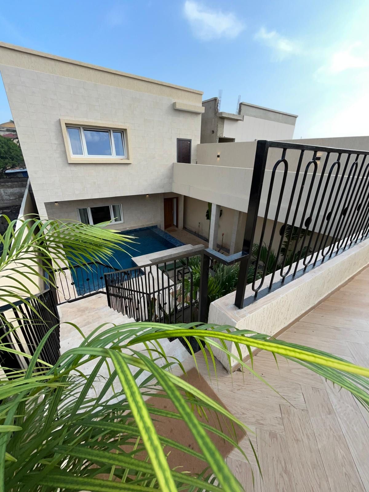 Villas du Lac — piscine à débordement